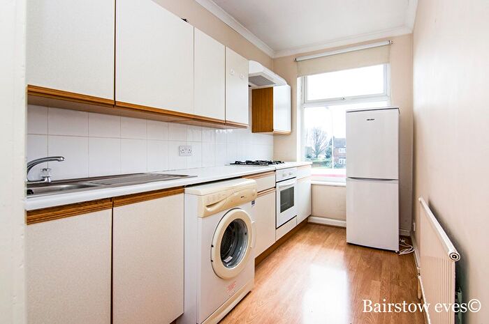 1 Bedroom Flat To Rent In Upminster Road, Hornchurch, RM11
