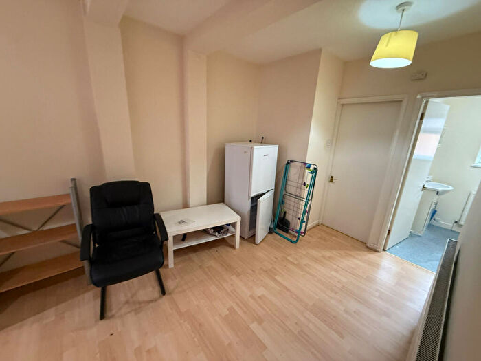 Apartment To Rent In Bristol Road, Birmingham, B29