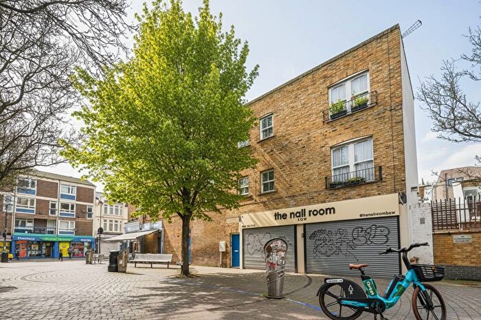 2 Bedroom Flat For Sale In Gladstone Place, Bow, London, E3
