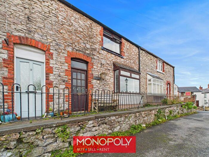 2 Bedroom House For Sale In Leicester Terrace, Denbigh, LL16