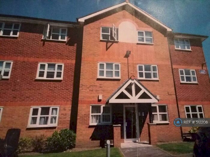 2 Bedroom Flat To Rent In Hall Lane, Manchester, M23