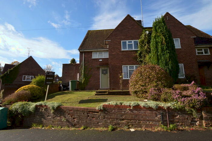4 Bedroom Semi-Detached House To Rent In Chatham Road, Winchester, SO22