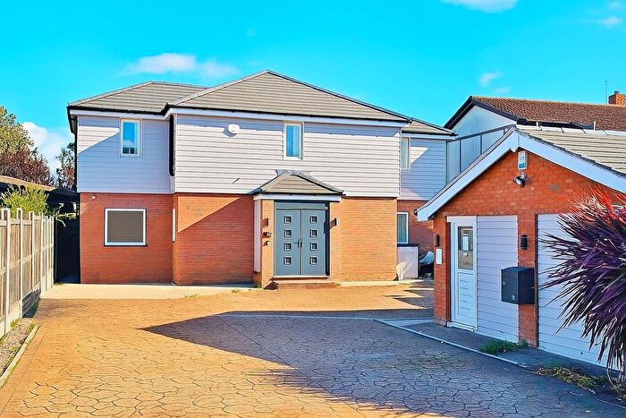 4 Bedroom Detached House For Sale In Naze Park Road, Walton On The Naze, CO14