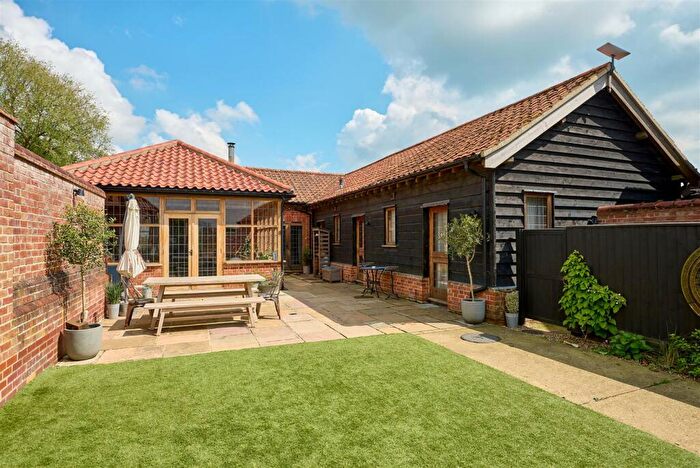 4 Bedroom Barn Conversion For Sale In Laxfield Road, Fressingfield, IP21