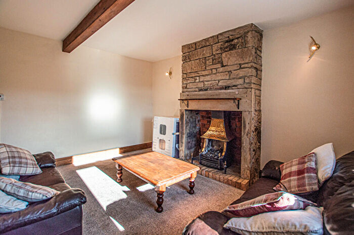 2 Bedroom Cottage To Rent In Common End, Rowley Hill, Huddersfield, HD8