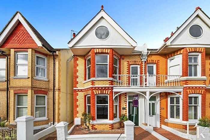 4 Bedroom Property To Rent In Marine Avenue, Hove, BN3