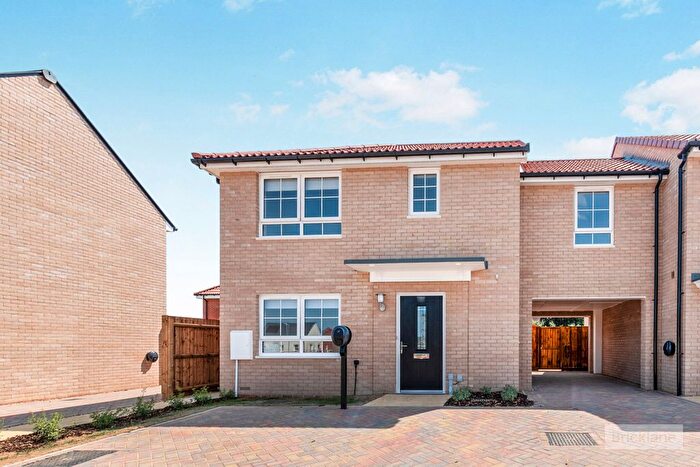 3 Bedroom Property To Rent In Skelton Way, Thurston, Bury St Edmunds, IP31