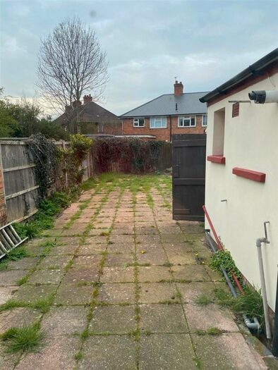 3 Bedroom Semi-Detached House To Rent In Kingsbury Road, Erdington, Birmingham, B24