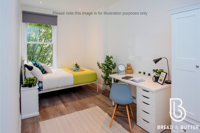 Studio To Rent In Flat Monterey Gardens, EX4