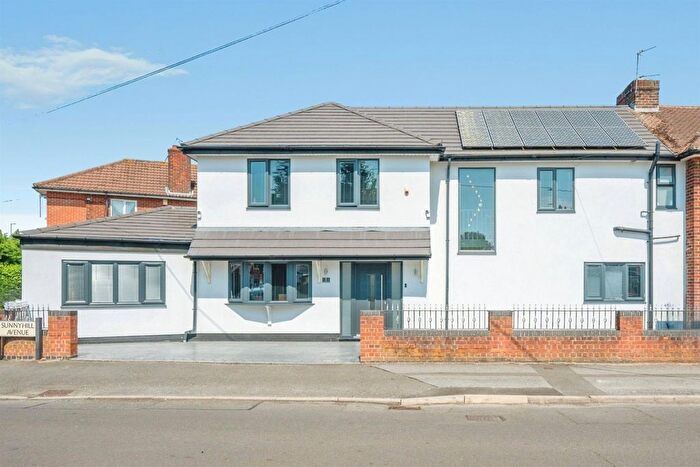 4 Bedroom Semi-Detached House For Sale In Sunnyhill Avenue, Derby, DE23