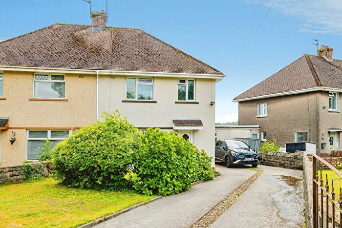 3 Bedroom Semi-Detached House For Sale In Bryn Gors, Brynmenyn, Bridgend, CF32