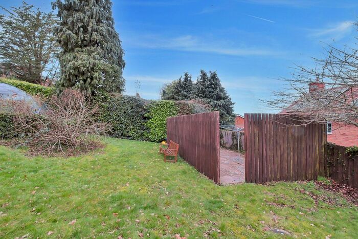 1 Bedroom Flat For Sale In Fig Tree Court, Canal Hill, Tiverton, EX16
