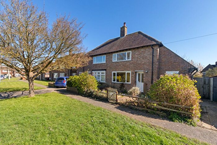 2 Bedroom Semi Detached House For Sale In Orchard Side, Hunston, PO20