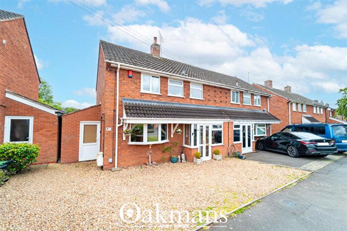 3 Bedroom Semi Detached House For Sale In Ryefields Road, Stoke Prior, Bromsgrove, Worcestershire, B60