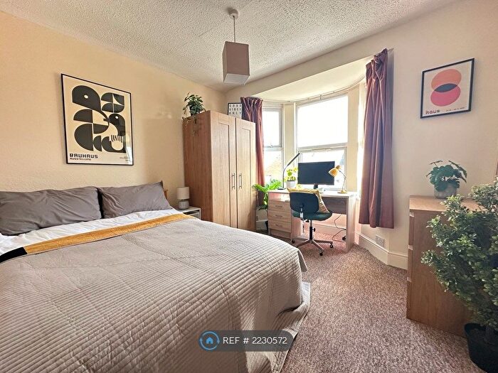 7 Bedroom Terraced House To Rent In Monks Road, Exeter, EX4