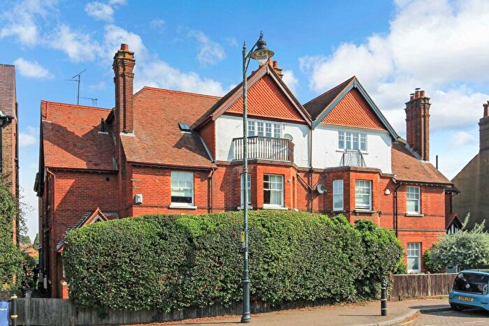 1 Bedroom Flat To Rent In High Street, Tring, HP23