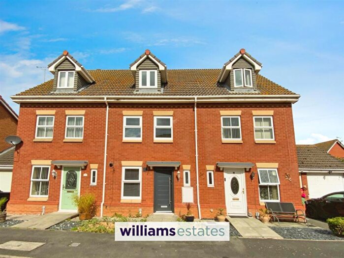 3 Bedroom House For Sale In Rhodfa Peris, Prestatyn, LL19