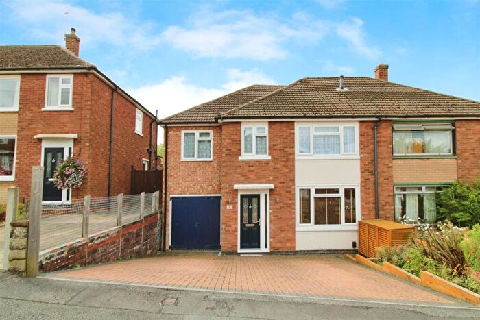 4 Bedroom Semi Detached House For Sale In Deane Road, Hillmorton, Rugby, CV21