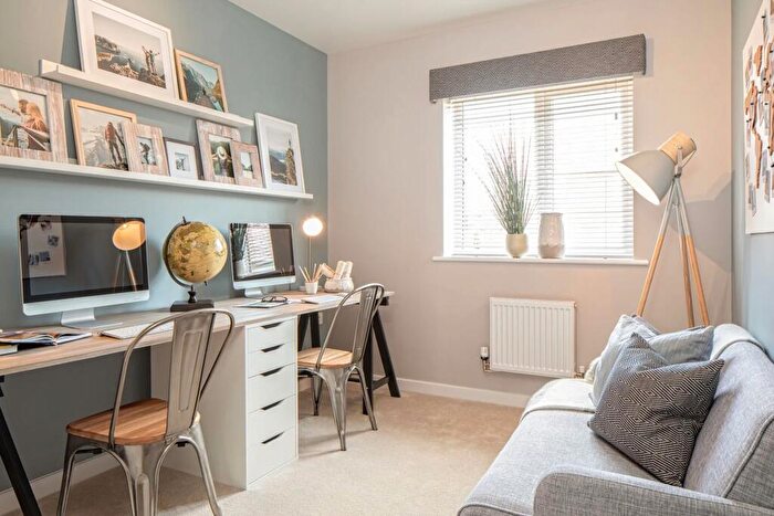 4 Bedroom Detached House For Sale In Great Horwood Road, Winslow, MK18