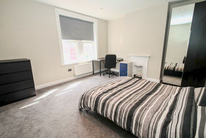 5 Bedroom Terraced House To Rent In Ash Road, LS6