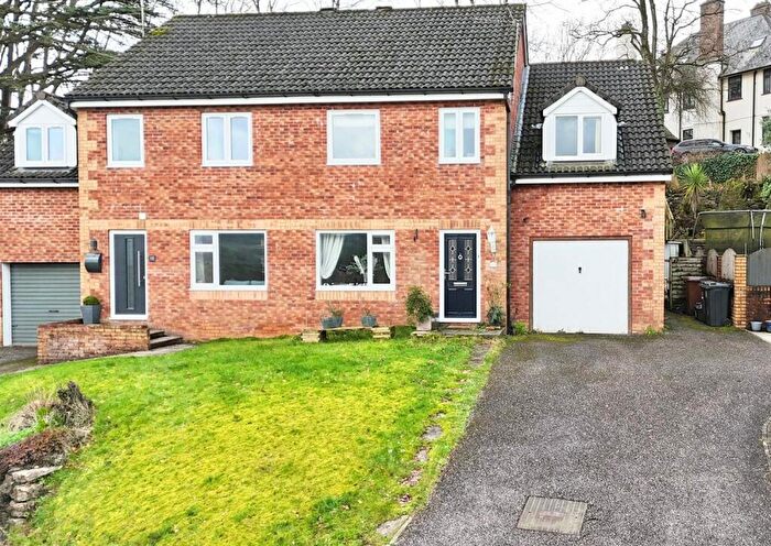 4 Bedroom Semi Detached House For Sale In Cromwell Park, Tiverton, EX16