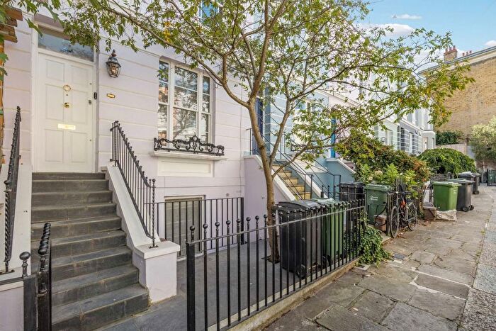 3 Bedroom Terraced House For Sale In Modbury Gardens, Kentish Town, NW5
