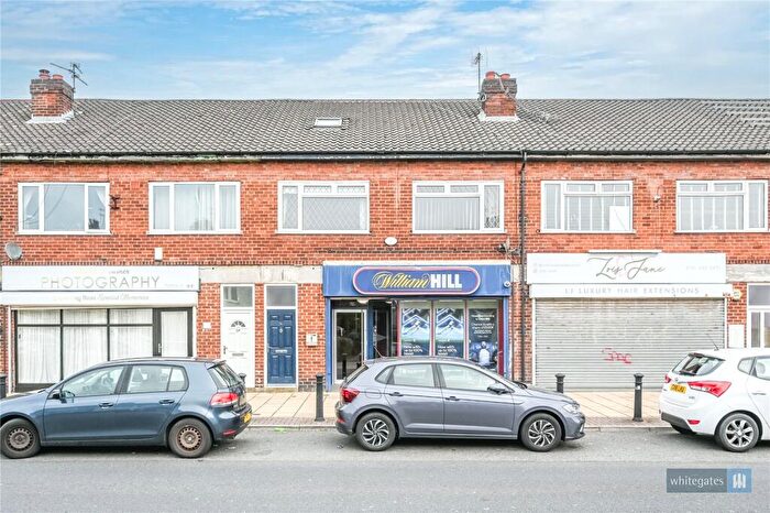 2 Bedroom Apartment For Sale In Longview Drive, Liverpool, Merseyside, L36