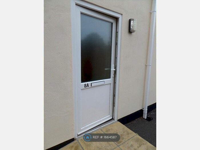 3 Bedroom Semi-Detached House To Rent In Fenton Road, Bournemouth, BH6