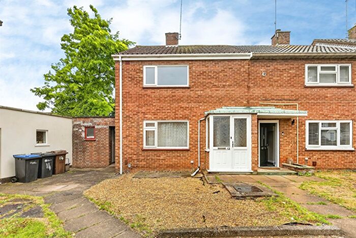 2 Bedroom End Of Terrace House For Sale In Hinton Close, Northampton, NN2