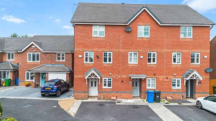 3 Bedroom End Of Terrace House For Sale In Snowberry Crescent, Warrington, WA5