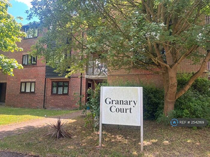 2 Bedroom Flat To Rent In Granary Court, Dunmow, CM6