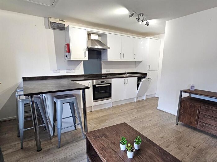 4 Bedroom Flat To Rent In Bed Flats, The Forum, Tiverton Way, Cambridge, CB1