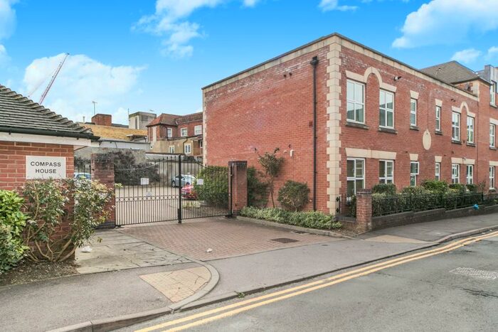 1 Bedroom Flat To Rent In Compass House, Reading, RG1