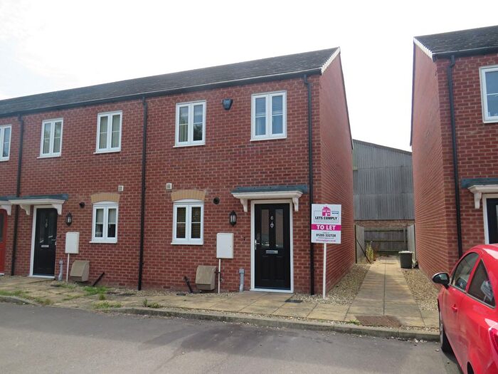 2 Bedroom End Of Terrace House To Rent In Highgrove Court, Spalding, PE11