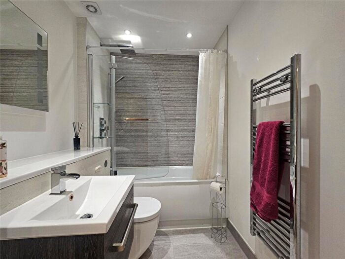 2 Bedroom Apartment For Sale In The Old Court House, Grange Road, Midhurst, West Sussex, GU29