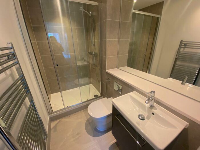 2 Bedroom Flat To Rent In Carmine, Chapel Street, Salford, M3