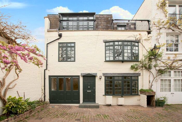 3 Bedroom End Of Terrace House To Rent In Adrian Mews, Chelsea, London, SW10