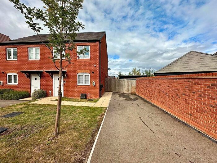 2 Bedroom Semi Detached House For Sale In Pitbank Drive, Collingtree Park, Northampton, NN4