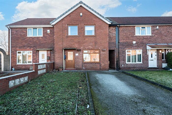 3 Bedroom Semi-Detached House For Sale In Elmete Road, Castleford, WF10