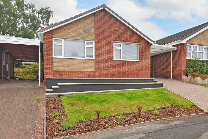 2 Bedroom Bungalow For Sale In Chestnut Close, Dronfield, S18