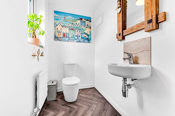 4 Bedroom Detached House For Sale In St. Wilfreds Road, Widnes, WA8