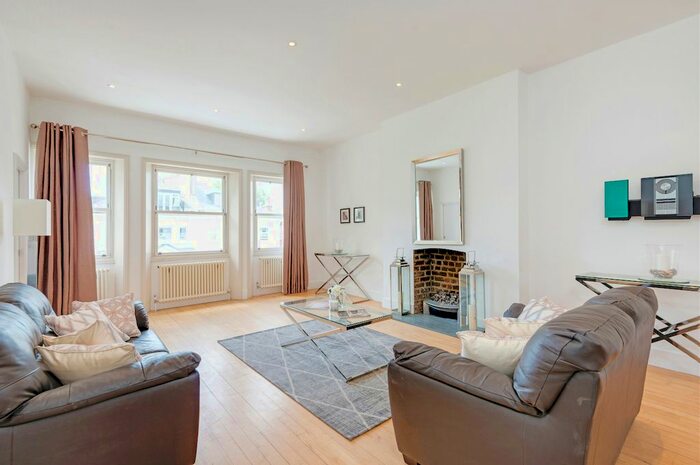 5 Bedroom Flat To Rent In Belsize Park Gardens, Belsize Park, London, NW3