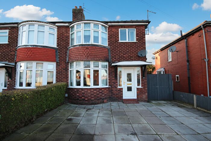 3 Bedroom Semi Detached House For Sale In Agecroft Road, Northwich, CW9