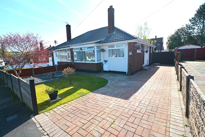 2 Bedroom Semi-Detached Bungalow For Sale In Harris Avenue, Dane Bank, Denton Manchester, M34