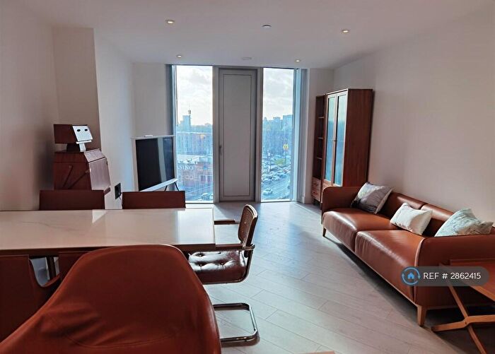 2 Bedroom Flat To Rent In Vista River Tower, Manchester, M3
