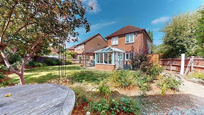 3 Bedroom Detached House For Sale In Pickering Drive, Emerson Valley, Milton Keynes, MK4