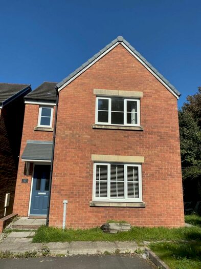 3 Bedroom House To Rent In Cilgant Y Lein, Pyle, Bridgend, CF33