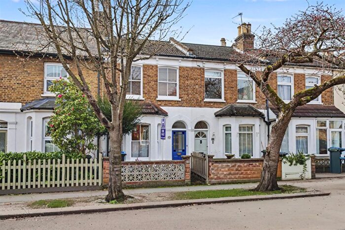 3 Bedroom Terraced House For Sale In Gordon Road, Enfield, EN2