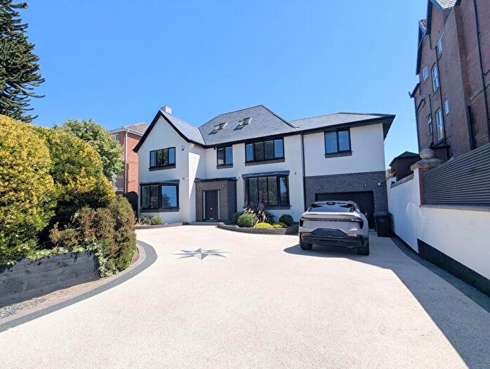 5 Bedroom Detached House To Rent In Golf Open - Lulworth Road, Birkdale - Sleeps, PR8