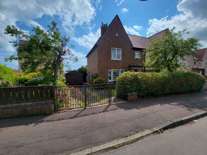 3 Bedroom SemiDetached House For Sale In Rowan Crescent, Leven, Fife, KY8